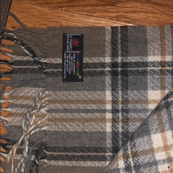 Cash Mink scarf, Germany, brand new never used - Picture 2 of 2